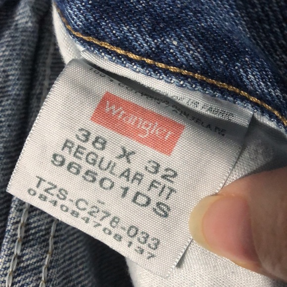 🤑Wrangler Jeans🤑 - Picture 2 of 8
